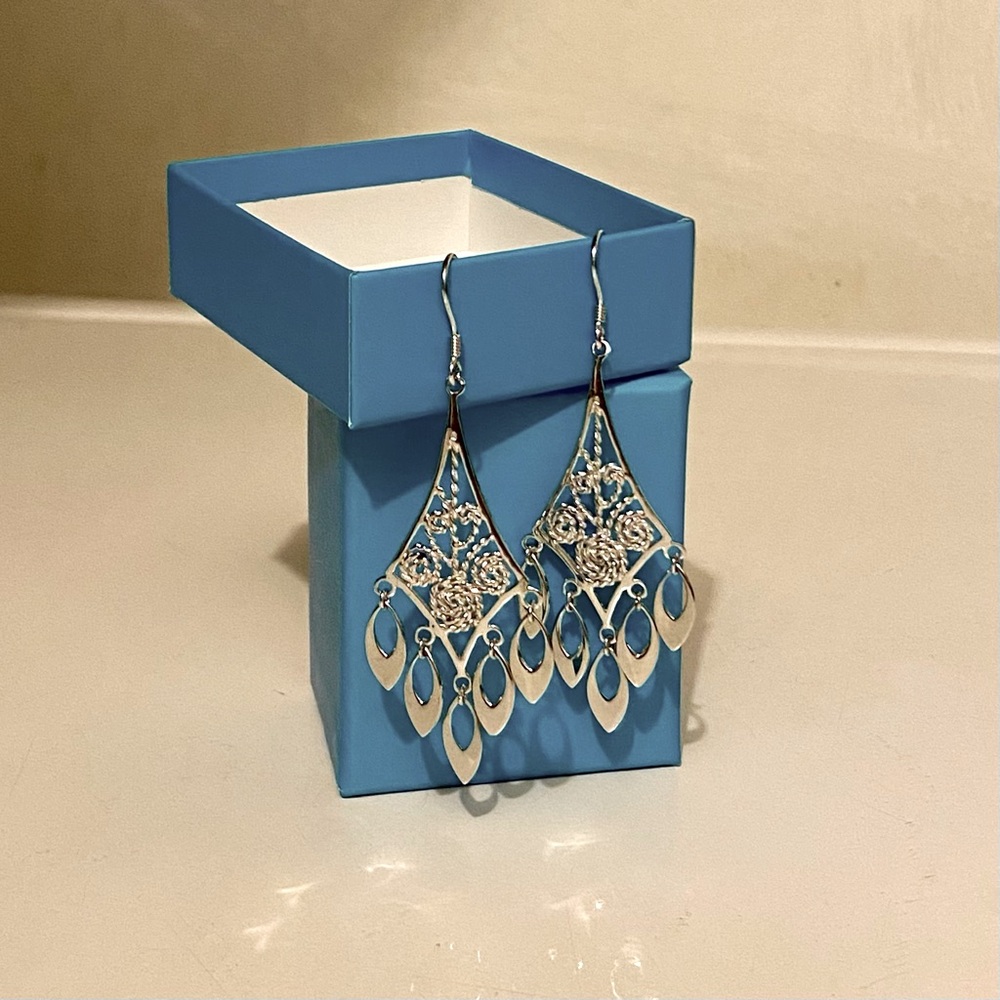 Pagoda dangle drop earrings